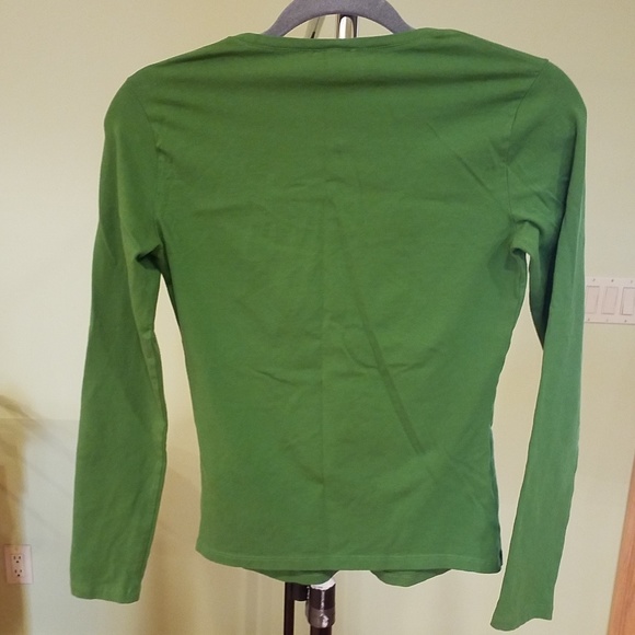 CLOTHING - Picture 3 of 5